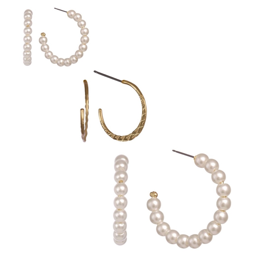 NWT Trio Assorted Pearl And Gold Hoop Earring Set
